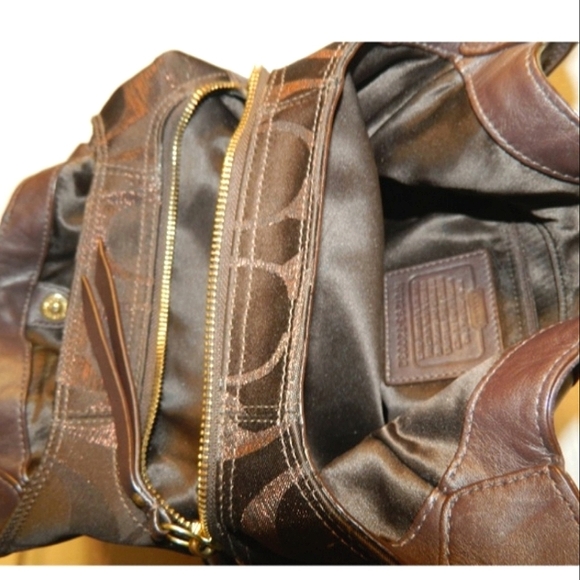 ☆Gorgeous Vintage COACH Soho Signature Metallic Inlaid C Patchwork Hobo~Rar… - Picture 11 of 16